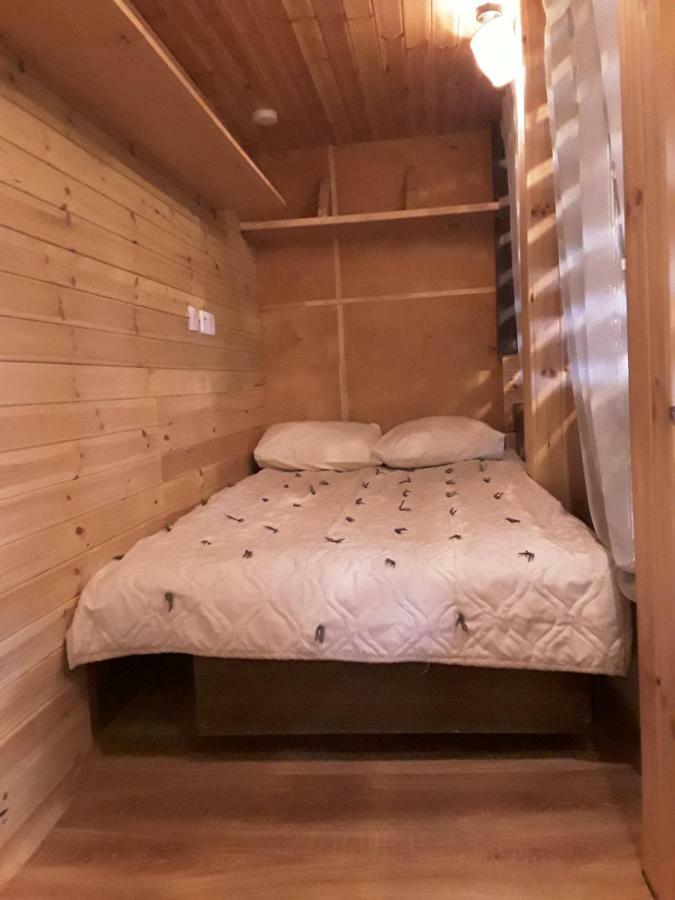 Alejas Namins Villa Jurgi Ngoại thất bức ảnh